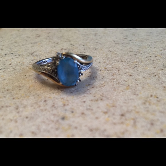 SOLD: Beautiful ring - Picture 4 of 6